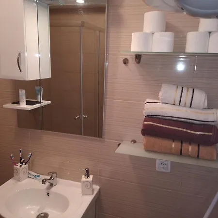 Aras * יהורינה