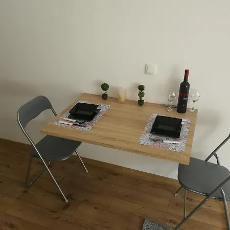 Aras Apartment *