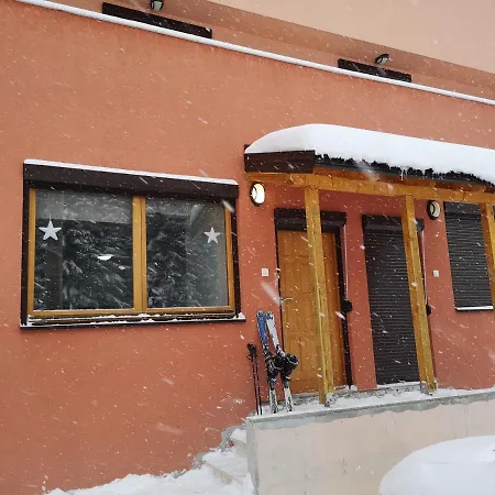 Aras Apartment